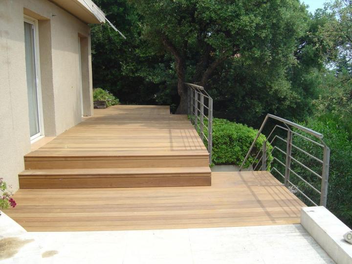 Terrasse bois Rayol-Canadel-sur-Mer